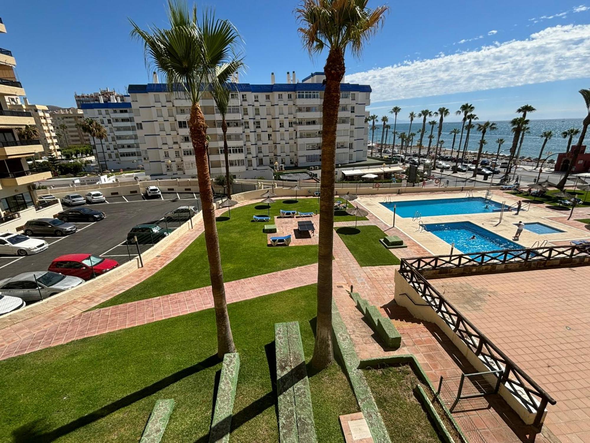 Aloha Playa Vistas Al Mar Apartment Беналмадена Екстериор снимка