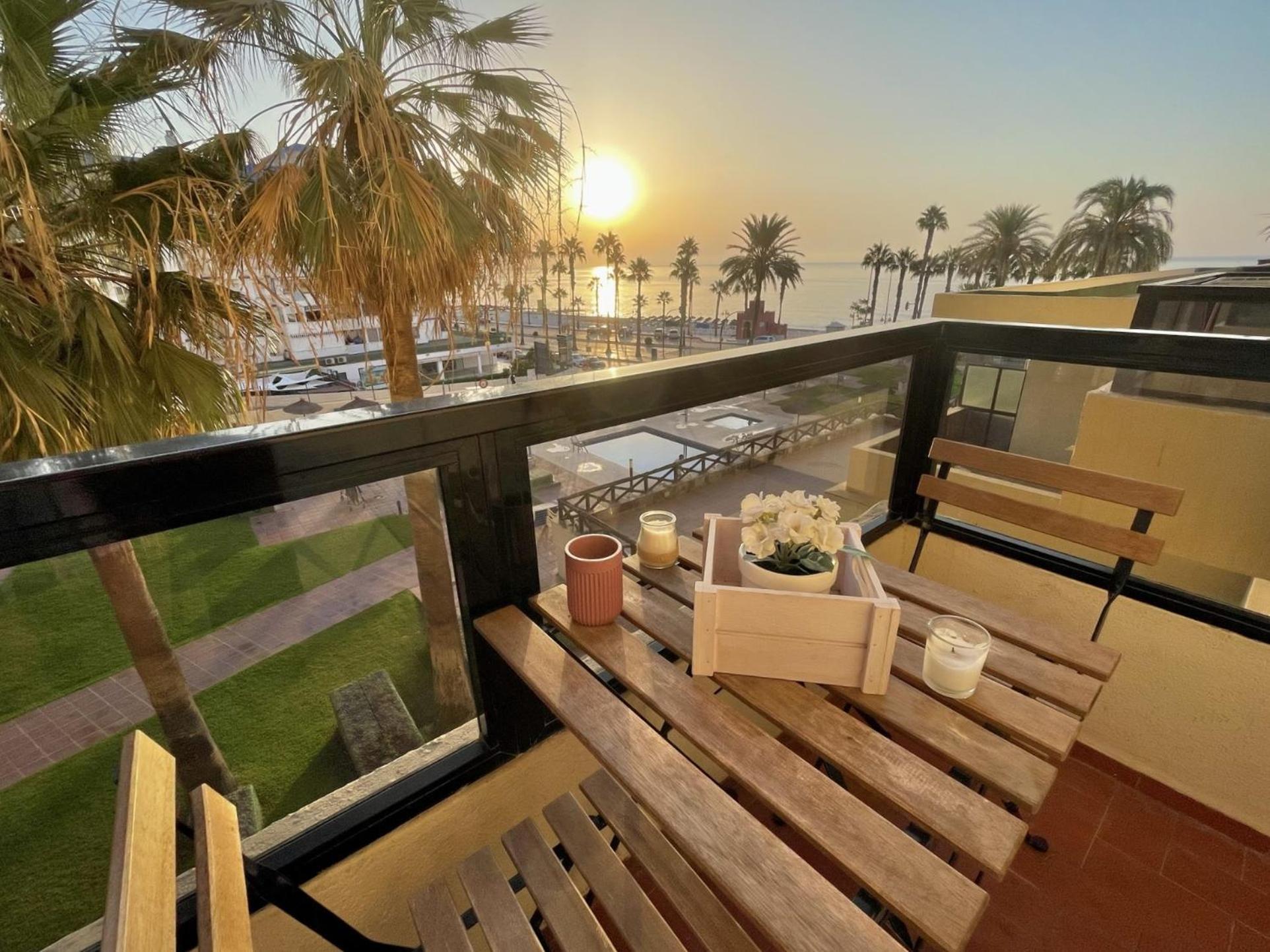 Aloha Playa Vistas Al Mar Apartment Беналмадена Екстериор снимка