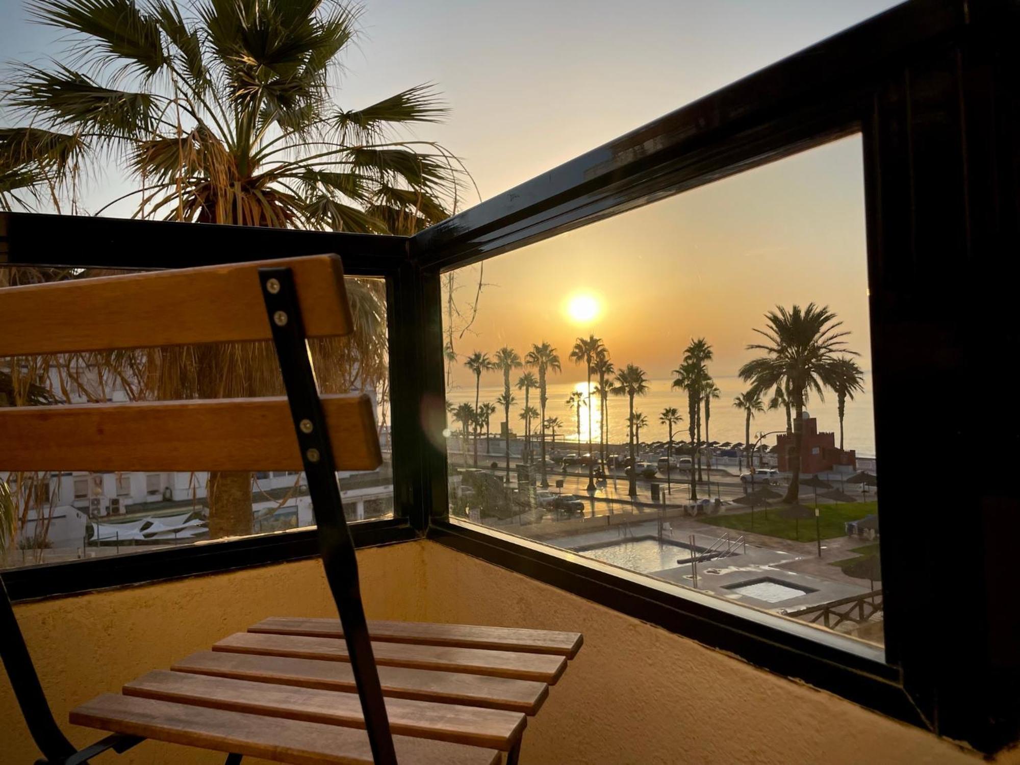Aloha Playa Vistas Al Mar Apartment Беналмадена Екстериор снимка