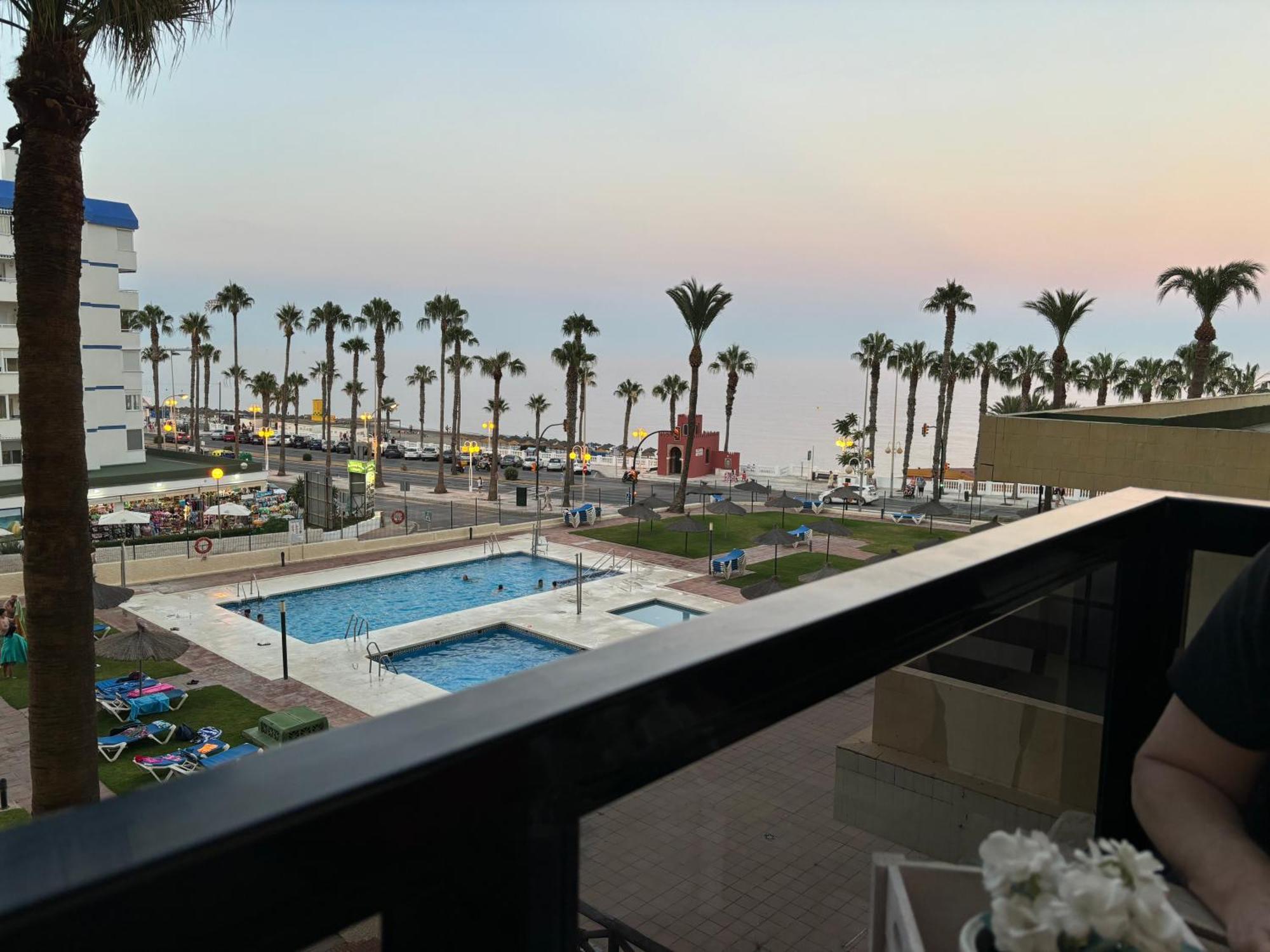 Aloha Playa Vistas Al Mar Apartment Беналмадена Екстериор снимка